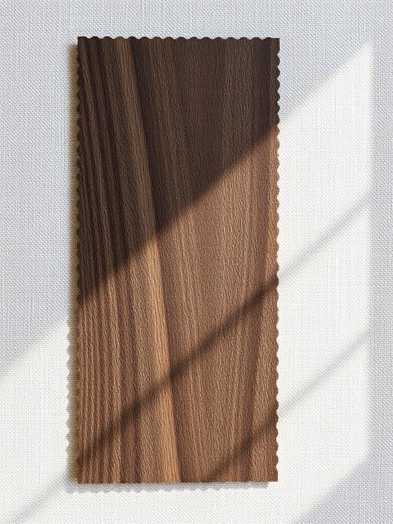 Smoked Oak material swatch — Natural veneer
